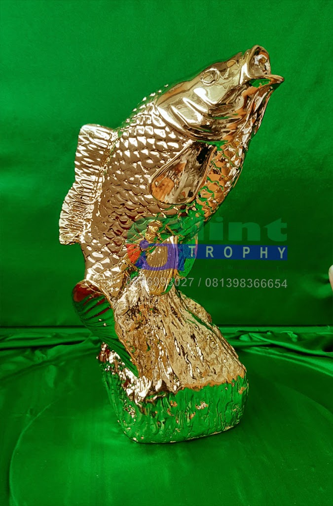 Plakat Model Ikan Mas