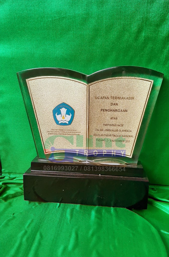 Plakat Model Buku